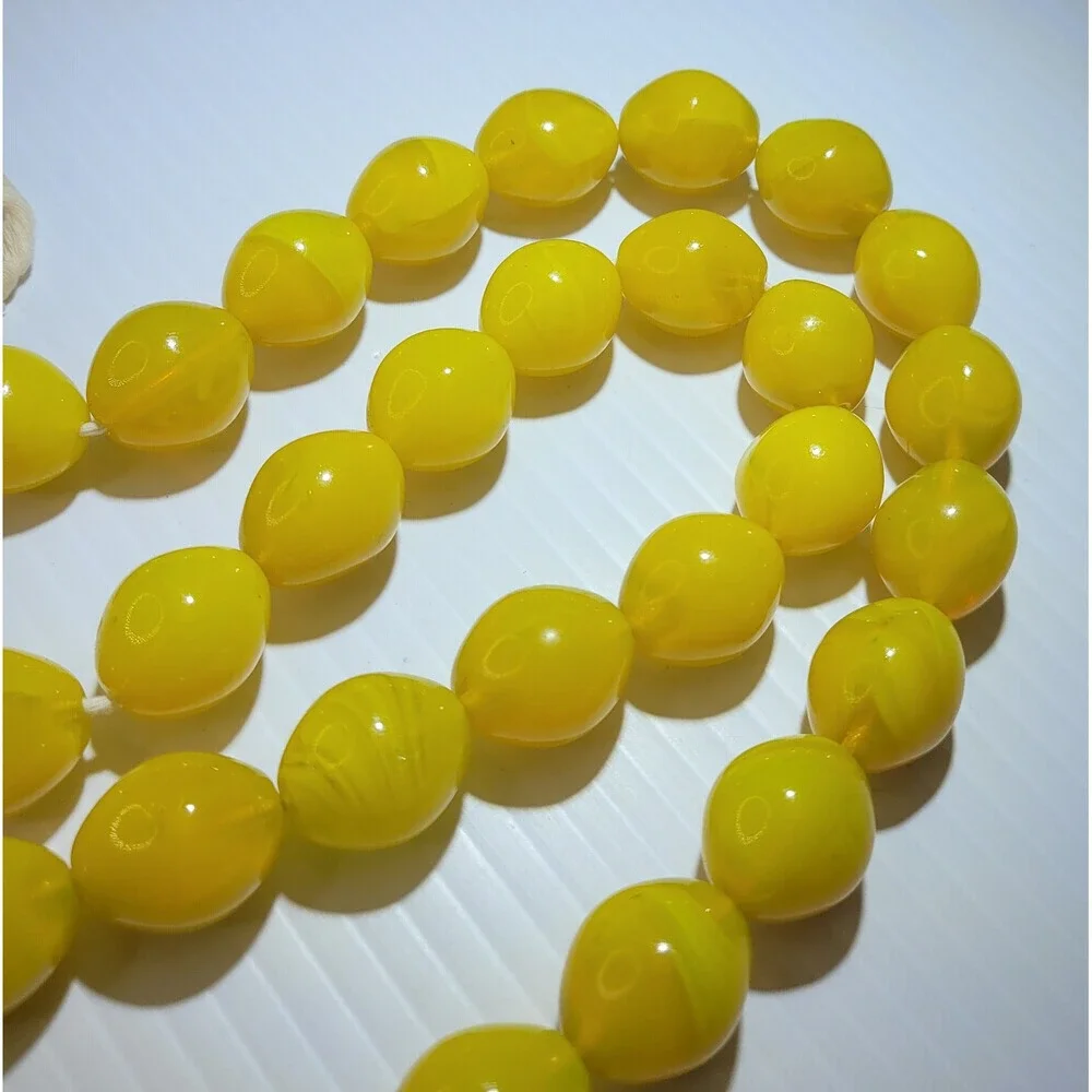 Vintage Yellow Egg Shaped Oval Venetian Glass 1